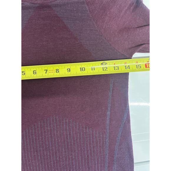 Athleta Remarkable Wool Turtle Neck Maroon Thumb Hole Lightweight Sweater - Picture 6 of 8